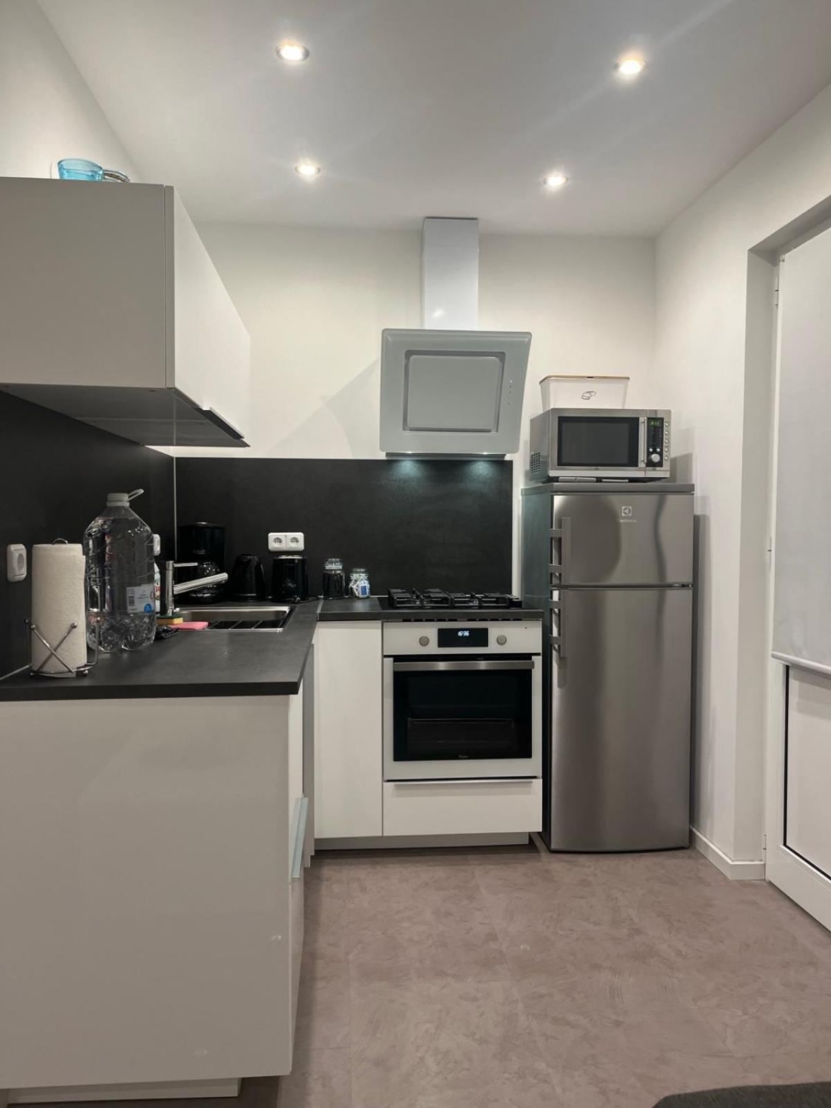 Sinisa Apartman Vir Exterior photo